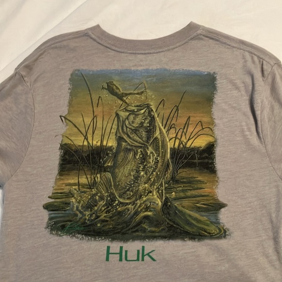 Huk T-shirt - Picture 2 of 6